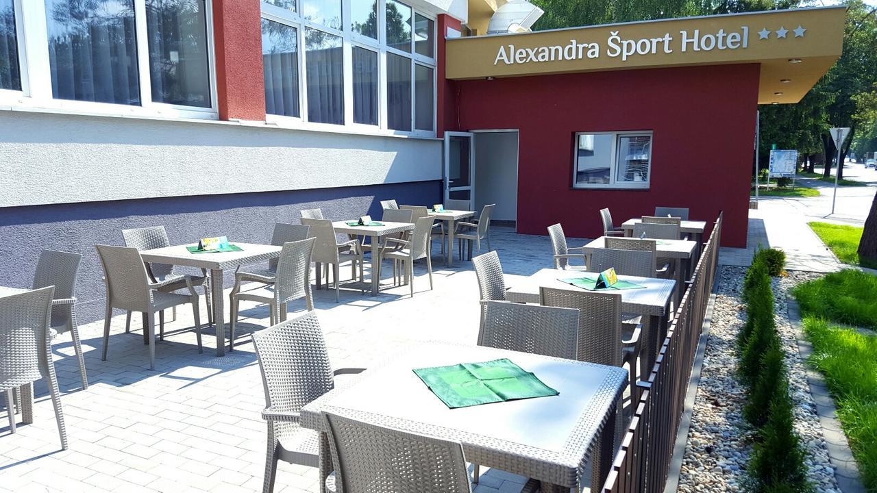Alexandra Sport Hotel Puhó Kültér fotó