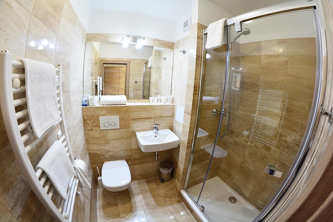 Alexandra Sport Hotel Puhó Kültér fotó