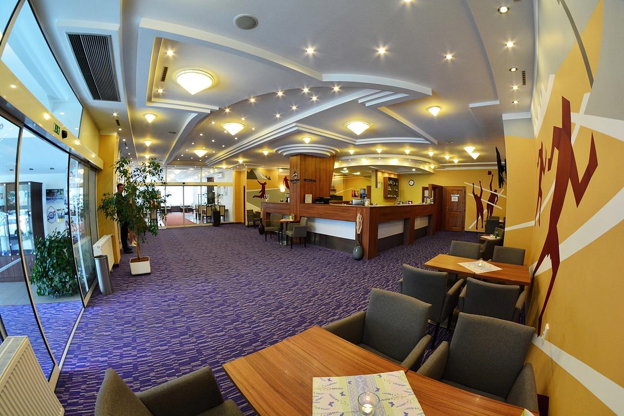 Alexandra Sport Hotel Puhó Kültér fotó