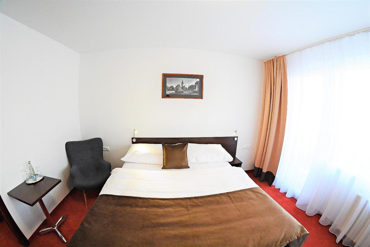 Alexandra Sport Hotel Puhó Kültér fotó
